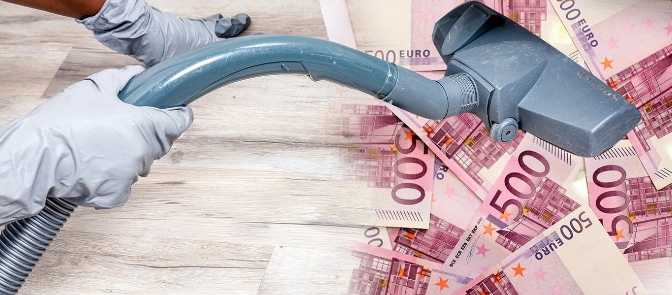 Γεωργιανή προσποιείται την οικιακή βοηθό και «ξαφρίζει» κοσμήματα χιλιάδων ευρώ - Τα «χρυσά» χτυπήματα